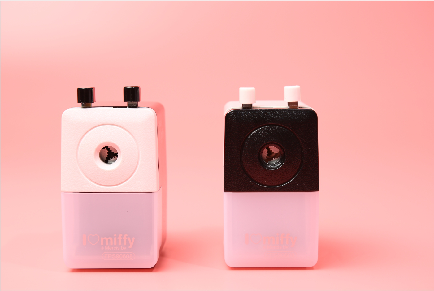 晨光(M&G)文具黑白卡通卷笔刀 学生转笔刀削笔机 米菲系列半自动削笔器削铅笔刀 单个装颜色随机FPS90608